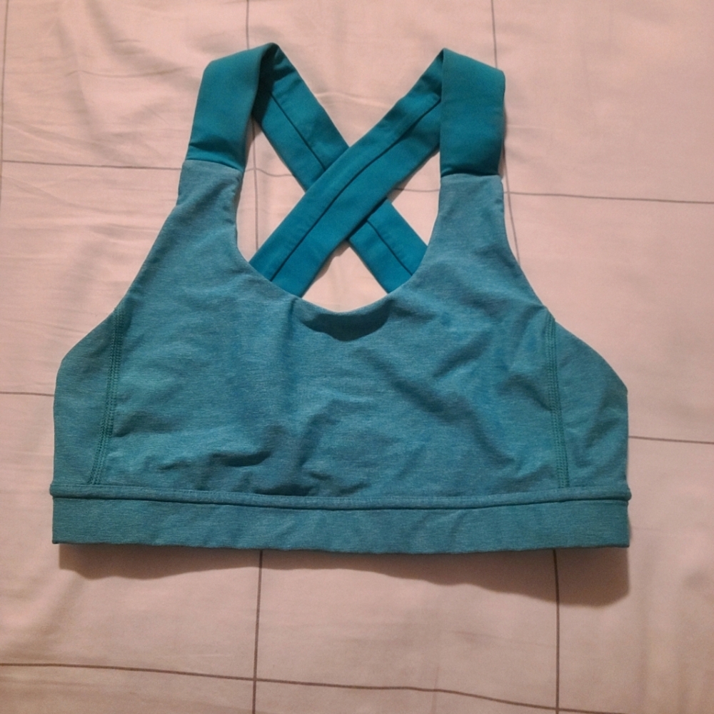 Lululemon teal sports bra